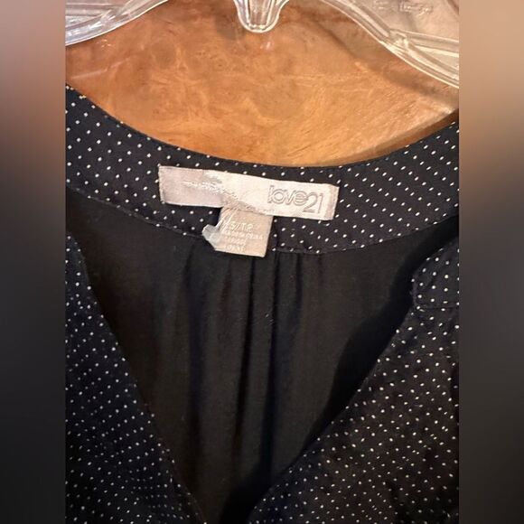 Silk black polka dot top - Picture 5 of 6